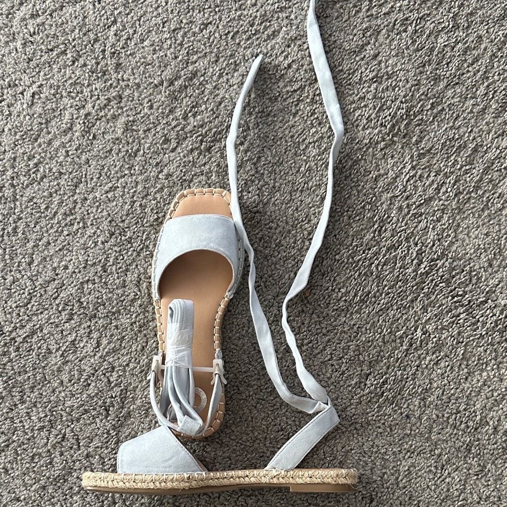 NWOT Journee Collection Espadrille Sandals
